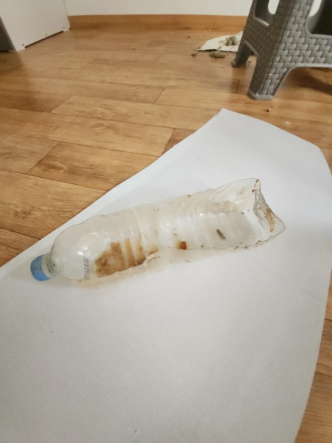 천장 보수 작업 진행 사진